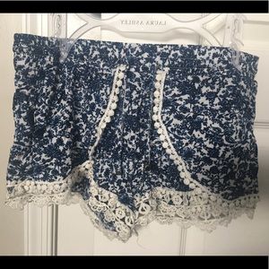 Blue floral print shorts